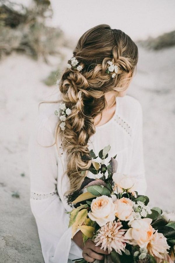 Νυφικό χτένισμα σε στυλ Boho: Επιλέξτε επαγγελματία για το νυφικό χτένισμα