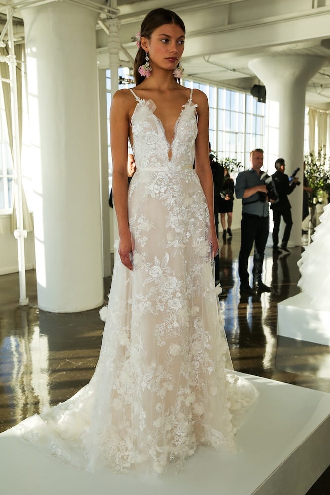 Όμορφα νυφικά φορέματα: MARCHESA
