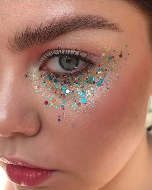 Glitter κάτω απ' τα μάτια