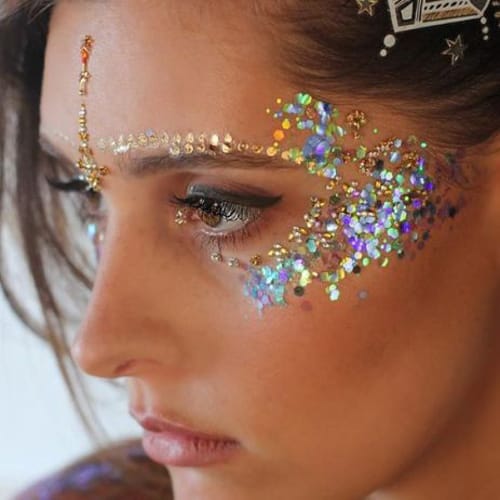 Glitter στα ζυγωματικά