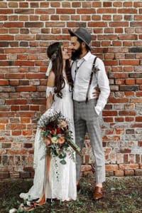 18 γαμπροί boho: Boho κοστούμι γαμπρού με τιράντες. Το στυλ αυτό βοήθεια να μην φορέσει ο γραμπος σακάκι. Καθώς είναι