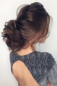 Νυφικο χτενισμα καλοκαιρι: Μερικές ιδέες Updo ακόμα