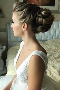 Νυφικο χτενισμα καλοκαιρι: Εκλεκτά Hairstyles Γάμου