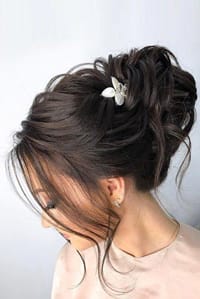 Ομορφο νυφικο χτενισμα: Η νέα τάση το HAIR BUN