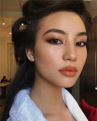 Νυφικο μακιγιαζ Smokey: Tip για το καλύτερο νυφικό μακιγιάζ. Φροντίστε από την προηγούμενη μέρα να έχετε καθαρίσει καλά το