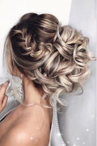 Ομορφο νυφικο χτενισμα: Η νέα τάση το HAIR BUN