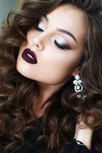 Νυφικο μακιγιαζ boho: Chic Boho Μακιγιάζ. Για τις boho chic νύφες που θέλουν να δώσουν ένταση και χρώμα στα χείλη