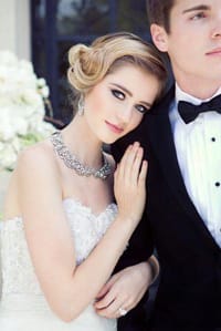 ΟΜΟΡΦΟ ΝΥΦΙΚΟ ΜΑΚΙΓΙΑΖ: BRIDAL BRIGHT LOOKS.Ο γάμος είναι υπόθεση σοβαρή γιατί η νύφη αξίζει πάντα το καλύτερα. Θέλει όλη