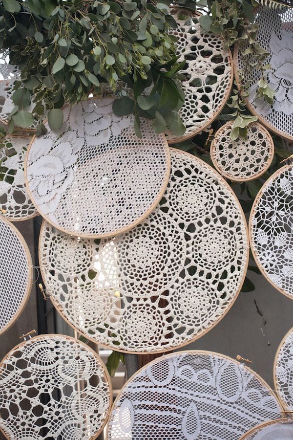 BOHO ΔΙΑΚΟΣΜΗΣΗ ΓΑΜΟΥ: ΙΔΕΕΣ ΓΙΑ ΔΙΑΚΟΣΜΗΣΗ RUSTIC. Πάντρεψε το ρουστικ με το boho. Ακολουθούν ιδέες για γαμήλια διακόσμηση