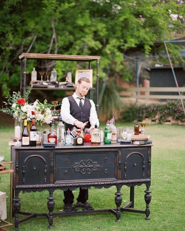 VINTAGE ΔΙΑΚΟΣΜΗΣΗ ΓΑΜΟΥ: WELCOME DRINKS.Όσο περιμένουν οι καλεσμένοι σου να αρχίσει μυστήριο του γάμου σου