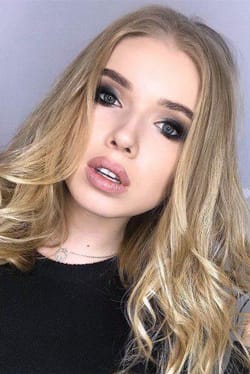 ΝΥΦΙΚΟ MAKE UP: Soft Glow Νυφικό Μακιγιάζ