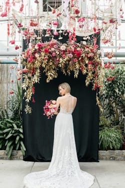 ΜΟΝΤΕΡΝΟΣ ΓΑΜΟΣ 2020: ΓΑΜΟΣ ΤΑΣΕΙΣ 2020 FLORAL. Λουλούδια, λουλούδια παντου!