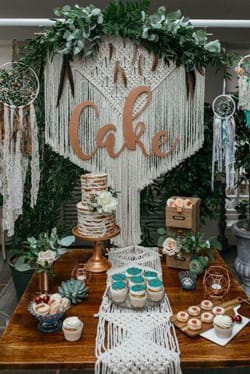 BOHO ΓΑΜΟΣ: MACRAME. Το μακραμέ είναι μια μορφή κλωστοϋφαντουργίας