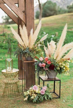 BOHO ΓΑΜΟΣ: Η ΝΕΑ ΤΑΣΗ ΤΗΣ ΜΟΔΑΣ ΤΟ PAMPAS GRASS