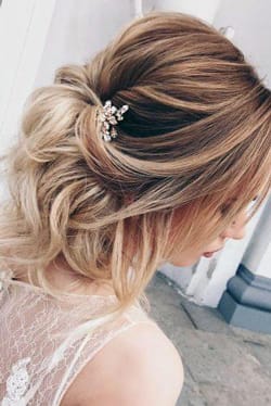 ΧΤΕΝΙΣΜΑ ΓΙΑ ΚΟΝΤΑ ΜΑΛΛΙΑ: ΕΛΑΦΡΙΕΣ BOHO CHIC ΜΠΟΥΚΛΕΣ