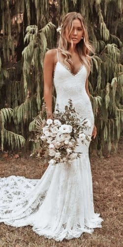 10 ΝΥΦΙΚΑ ΦΟΡΕΜΑΤΑ ΔΙΑΣΗΜΩΝ ΣΧΕΔΙΑΣΤΟΝ Grace Loves Lace Bridal Dresses