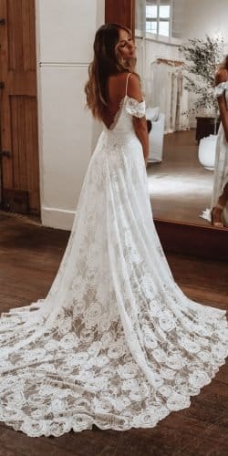 10 ΝΥΦΙΚΑ ΦΟΡΕΜΑΤΑ ΔΙΑΣΗΜΩΝ ΣΧΕΔΙΑΣΤΟΝ Grace Loves Lace Bridal Dresses