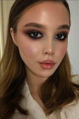 ΝΥΦΙΚΟ ΜΑΚΙΓΙΑΖ ΓΙΑ ΠΑΡΑΛΙΑ: ΝΥΦΙΚΟ SMOKEY EYE ΜΑΚΙΓΙΑΖ