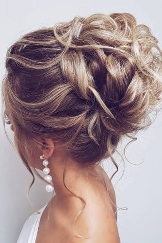 ΝΥΦΙΚΟ ΧΤΕΝΙΣΜΑ 2020/21 - UPDOS ΓΙΑ ΝΥΦΕΣ ΜΕ ΛΕΠΤΑ ΜΑΛΛΙΑ