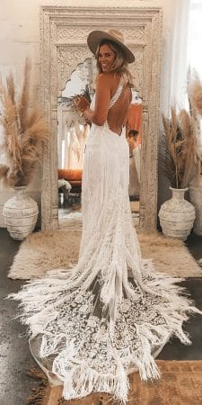 24 ΡΟΥΣΤΙΚΑ ΝΥΦΙΚΑ ΜΕ ΛΕΠΤΗ ΔΑΝΤΕΛΑ