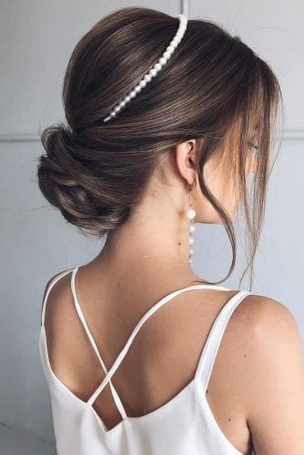 ΤΕΛΕΙΟ ΝΥΦΙΚΟ ΧΤΕΝΙΣΜΑ: UPDO ΜΕ ΣΤΕΚΑ ΜΑΛΛΙΩΝ