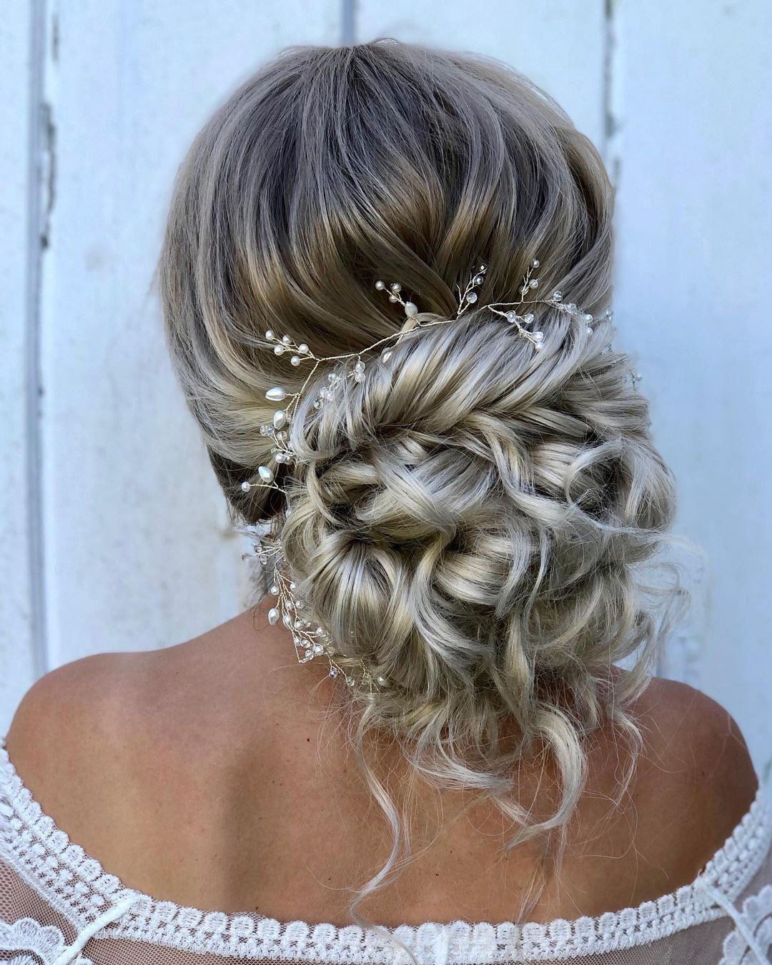 VINTAGE ΝΥΦΙΚΟ ΧΤΕΝΙΣΜΑ ΝΥΦΙΚΑ HAIRSTYLES ΜΕ BOUFFANT