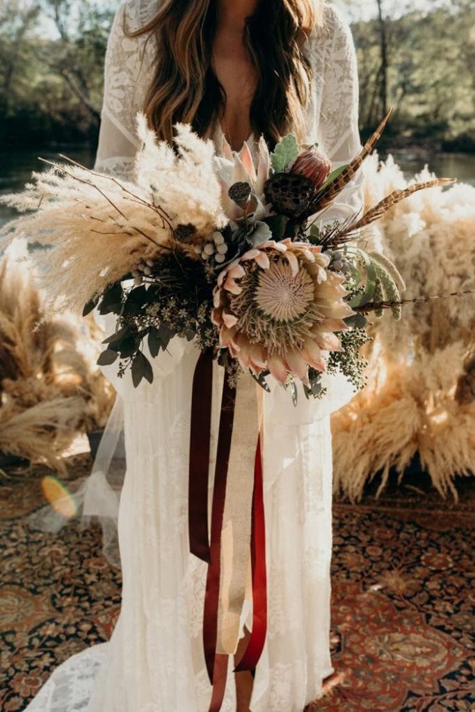 ΣΤΟΛΙΣΜΟΣ ΓΑΜΟΥ ΜΕ PAMPAS GRASS: BOHEMIAN ΣΤΥΛ&nbsp; ΑΝΘΟΔΕΣΜΗ ΝΥΦΗΣ