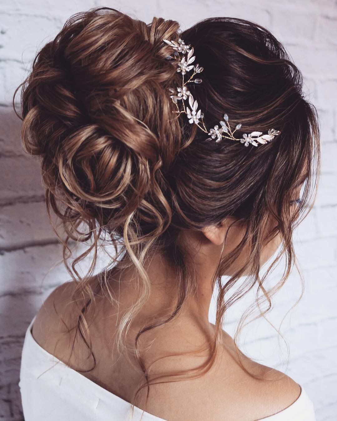 ΦΘΙΝΟΠΩΡΙΝΑ ΝΥΦΙΚΑ ΧΤΕΝΙΣΜΑΤΑ UPDO