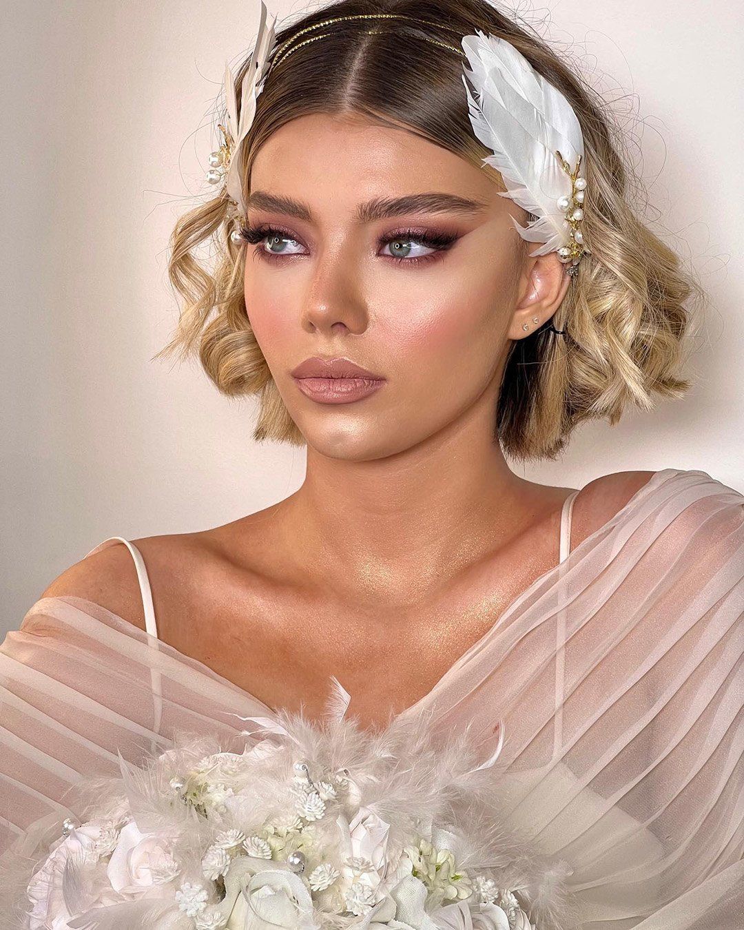 BOHO ΝΥΦΙΚΟ ΜΑΚΙΓΙΑΖ: SMOKEY EYELINER ΓΙΑ ΤΗΝ BOHO ΝΥΦΗ