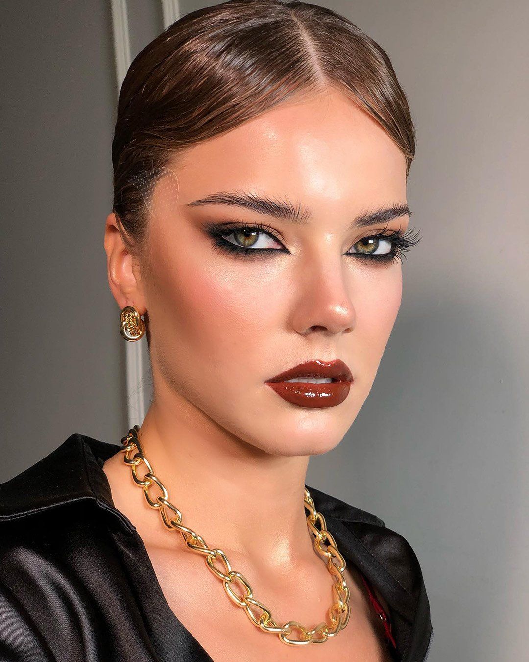 BOHO ΝΥΦΙΚΟ ΜΑΚΙΓΙΑΖ: ΣΙΚΑΤΟ ΝΥΦΙΚΟ ΜΑΚΙΓΙΑΖ ΓΙΑ ΤΟΛΜΗΡΕΣ ΝΥΦΕΣ