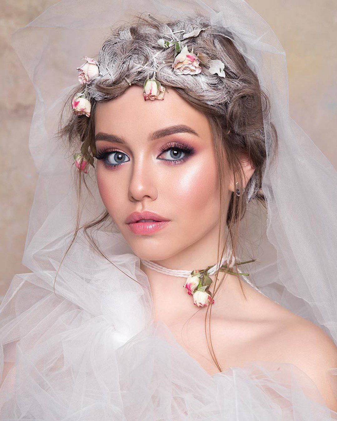 BOHO ΝΥΦΙΚΟ ΜΑΚΙΓΙΑΖ: ΦΡΕΣΚΟ ΜΑΚΙΓΙΑΖ ΓΙΑ BOHEMIAN ΝΥΦΕΣ