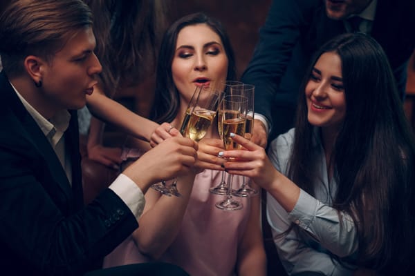 ΚΑΝΟΝΕΣ ΤΟΥ BACHELORETTE ΠΑΡΤΥ ΓΙΑ ΤΗΝ ΚΟΥΜΠΑΡΑ