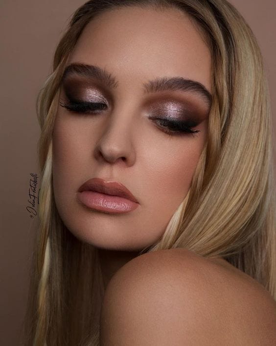 ΦΘΙΝΟΠΩΡΙΝΟ ΝΥΦΙΚΟ ΜΑΚΙΓΙΑΖ: GLAM BRIDAL MAKEUP