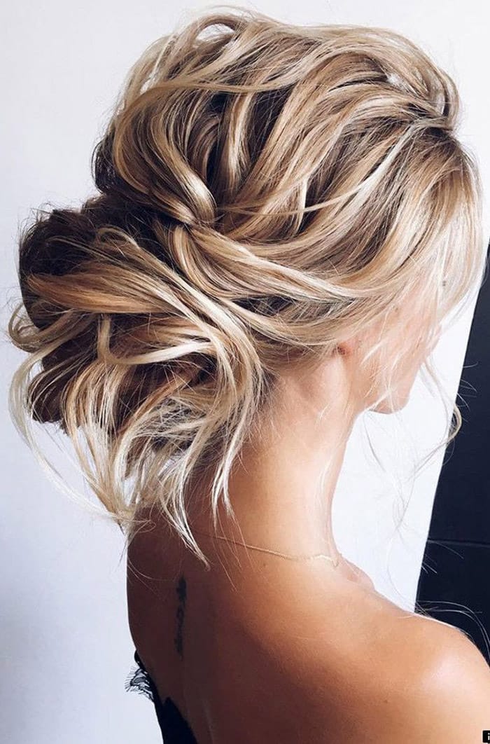 ΝΥΦΙΚΑ UPDOS: ΜΟΝΤΕΡΝΑ ΝΥΦΙΚΑ ΣΙΝΙΟΝ
