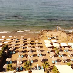 Almira Beach Bar and Restaurant