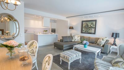 Avaton Luxury Beach Resort 8