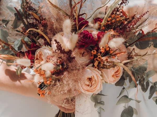 BOUQUETS — Προσκλητήρια, Αιγάλεω