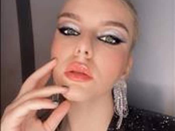 SissyGMakeUpArtist — Make-up Artist