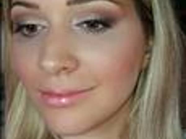 Γωγώ Μυλωνοπούλου — Make-up Artist