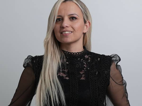Σοφια Ζαγκουβα — Make-up Artist, Καλλιθέα