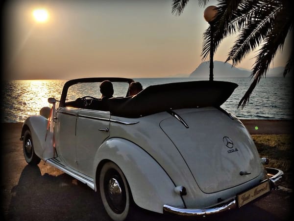 Gold Wedding Cars Kalamata