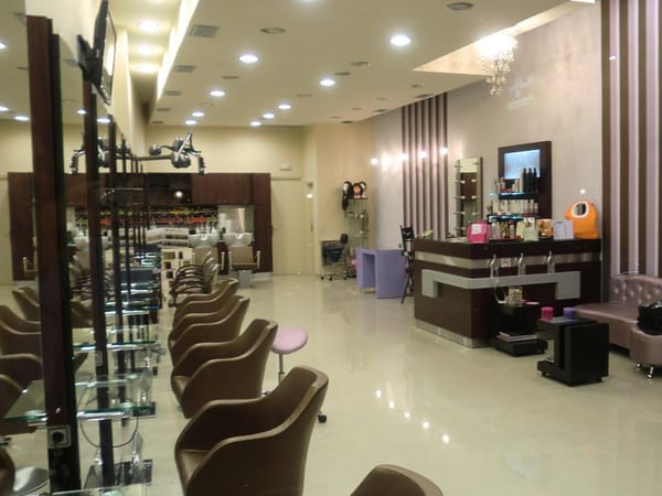 Head Lines and Barber Shop κομμωτηριο