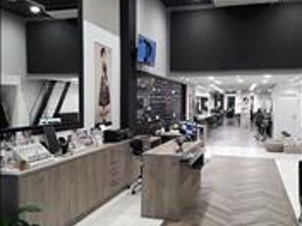 Artisan hair & beauty studio