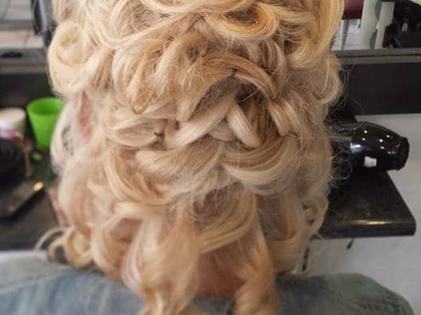 Hair styling and make up