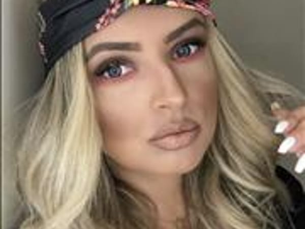 Dora Baboci Make Up Artist