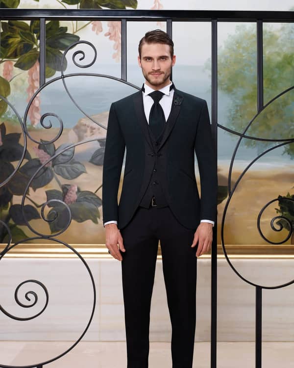 NIKOS - TAKIS — Groom Wear, Ηλιούπολη