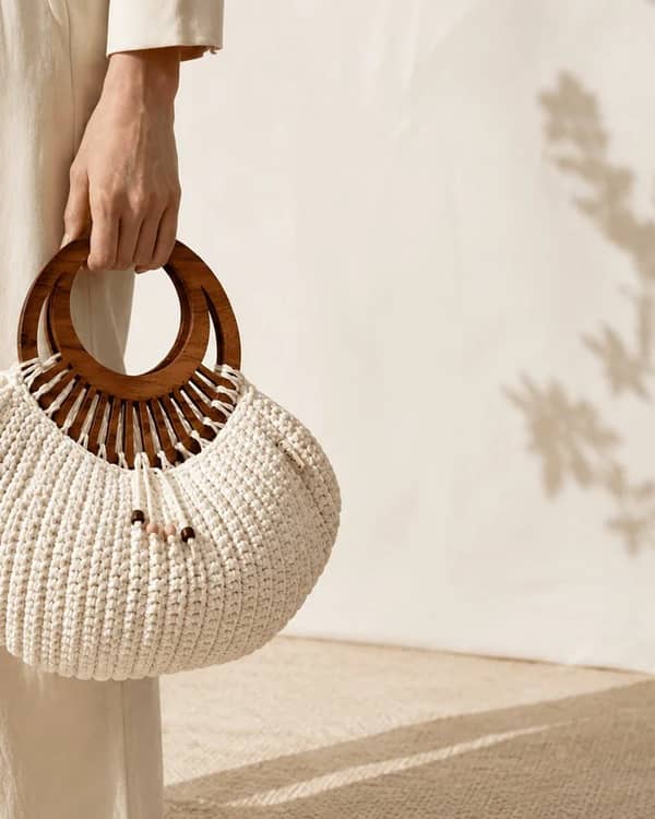 Liliana Cretu — Wedding Favors, ΑΧΑΡΝΕΣ