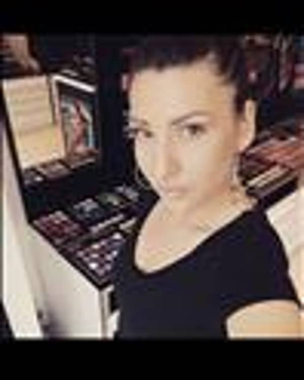 Έλενα Δερμεντζογλου — Makeup Artist