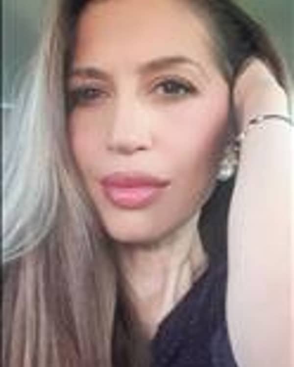 Κωστα Αννυ — Makeup Artist