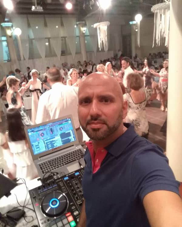 WeddingVibes — DJ / Music